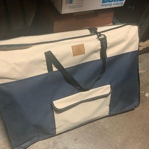 Soft slide animal crate